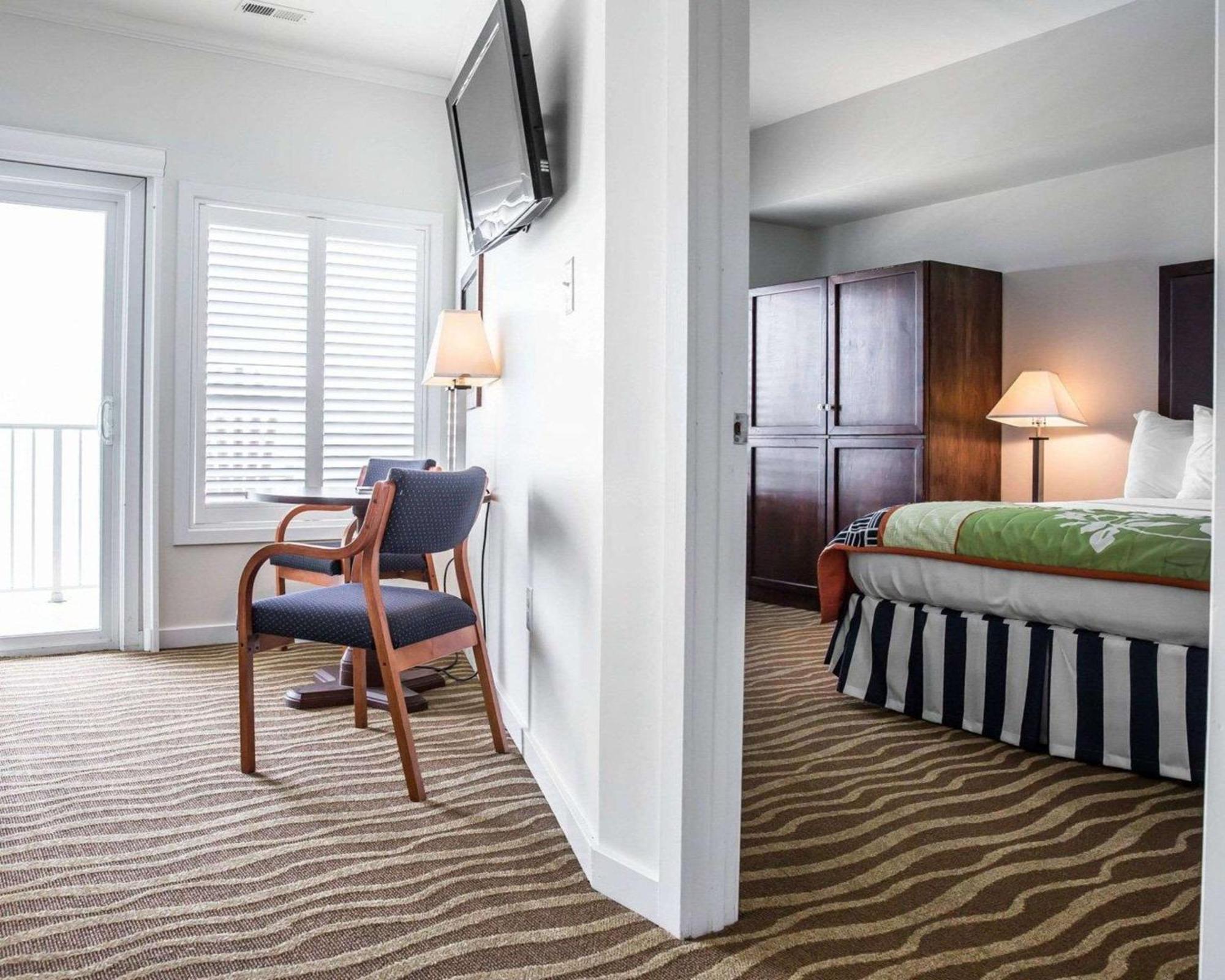 Hotel Island & Suites, Ascend Collection 3*